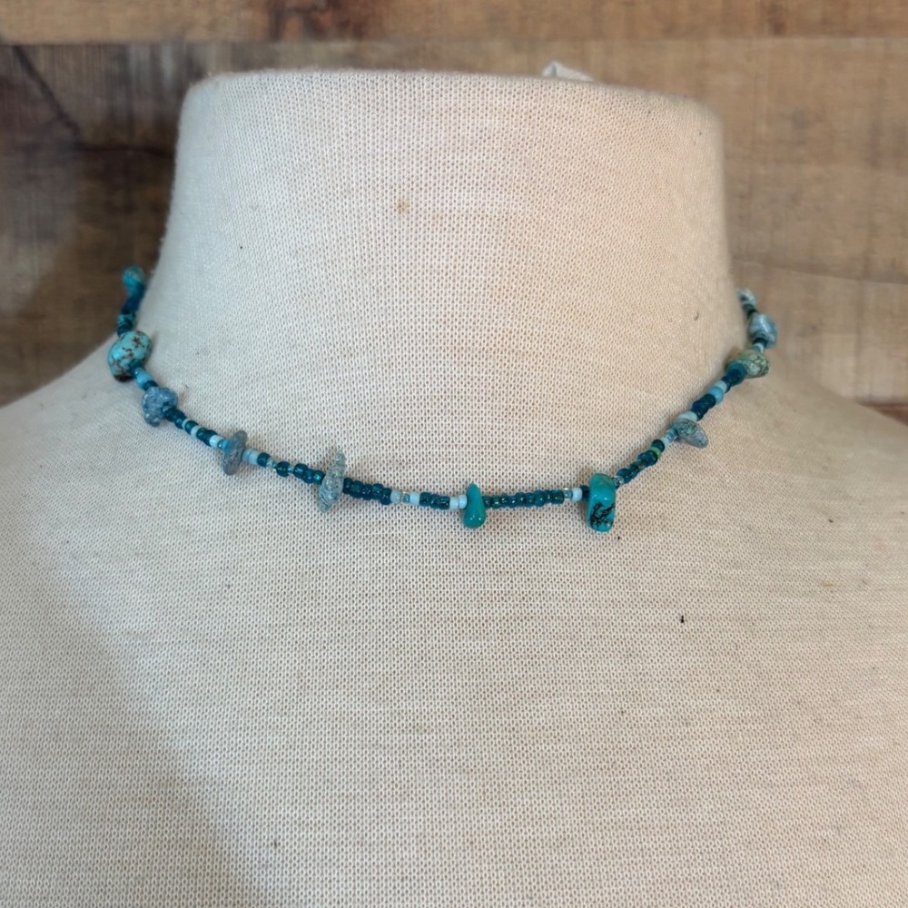 Handmade Turquoise Beaded Choker Necklace Blue Stone Chip Seed Bead J2033